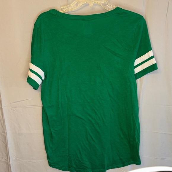 PINK Victoria's Secret Festive Green Tee - Picture 4 of 11